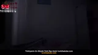 Seksli Kadın üvey kardeş Aniden Odaya Daldığında Konuşkan Seks Hikayesi